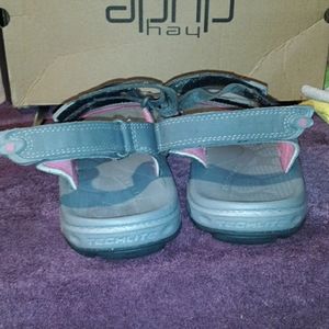 Columbia sandals